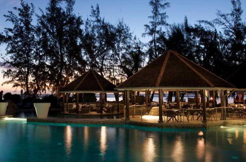 Lux* Saint Gilles Resort Eksteriør billede The Beach Club at the InterContinental Changi