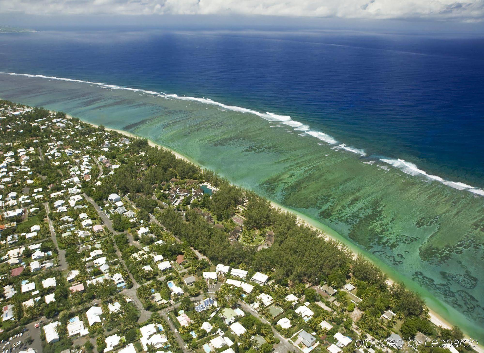 Lux* Saint Gilles Resort Eksteriør billede Aerial view of Trou aux Biches